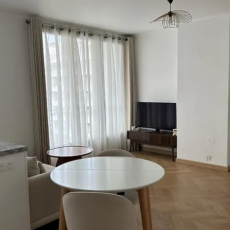 3-rooms With Balcony Appartamento Parigi
